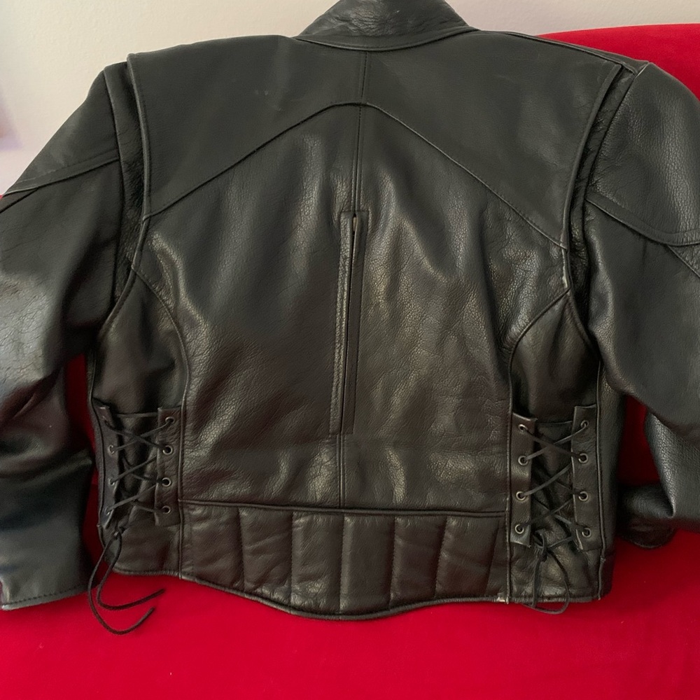 Leather Jacket - Perfect Condition - image 3